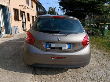 Peugeot 208 1.4 HDi Active