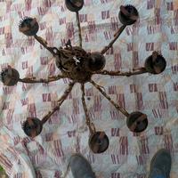 Lampadario antico in bronzo