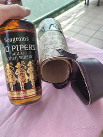 100 Pipers Deluxe Whisky