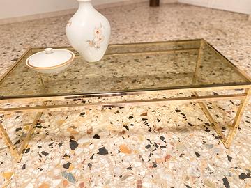 Tavolino da salotto con  piano in cristallo