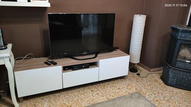 Arredi vari e complementi.