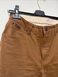 Pantaloni Texas Wrangler.