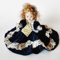 Bambola porcellana di Capodimonte