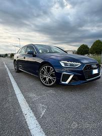 AUDI A4 4.0 Avant Mild-Hybrid S-Line MHEV