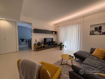 Moderno appartamento in zona Giardini