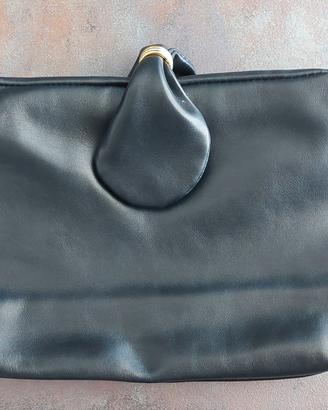 Pochette in pelle nera