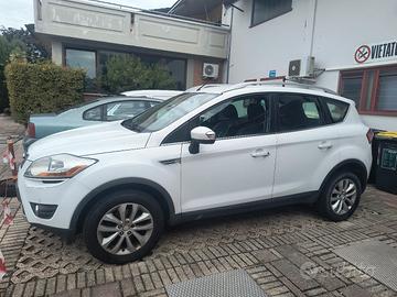 Ford Kuga per ricambi 