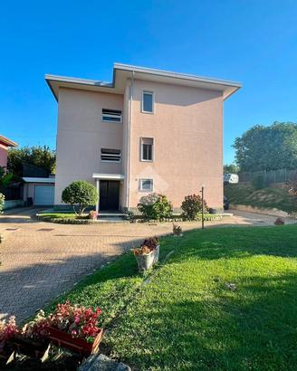 4 LOCALI A VARESE