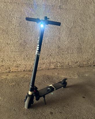 Monopattino elettrico, spillo the one