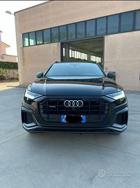 Audi Q8 S Line