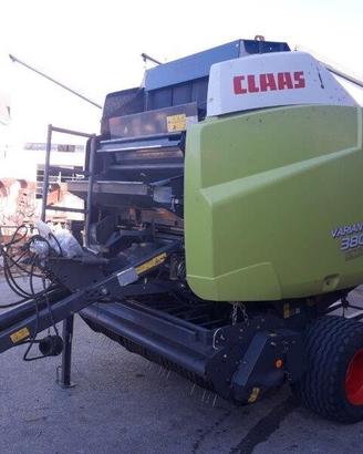 Rotopressa CLAAS Variant 380 RC