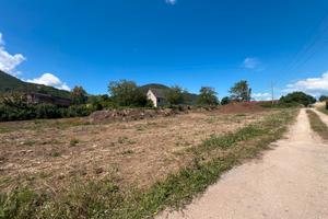 Terreno edificabile 775 mq Baia e Latina (Ce)