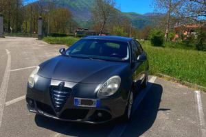 Giulietta 2.0 MJT – Tenuta maniacalmente, full opt