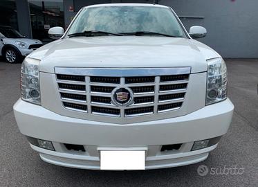 CADDILAC ESCALADE 6.2 SPORT LUXURY