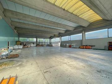 CAPANNONE A CANONICA D'ADDA