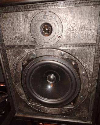 linn sara Isobarik diffusori + stand