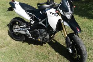 Aprila Dorsoduro 750cc 
