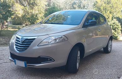 Lancia Ypsilon Gold metano