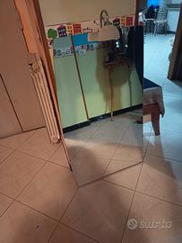 specchio da bagno con plafoniera 