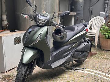 Piaggio Beverly 300 - 2025
