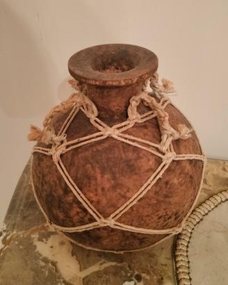 Anfora in terracotta con corda