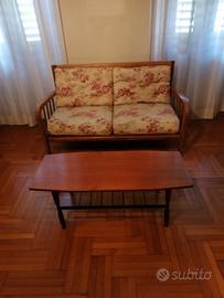 divanetto +tavolino