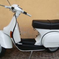 VESPA P200E