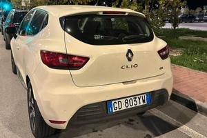 Renault clio