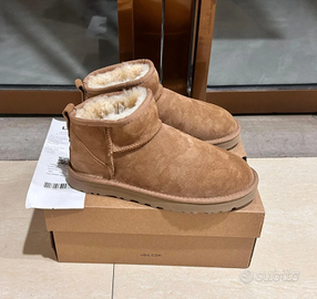 Stivali da donna UGG Classic Ultra Mini 40