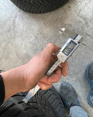 Pmeumatici invernali goodyear 225 50 r17