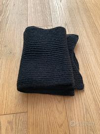Sciarpa Lunga a Maglia a Costine Nero Unisex