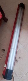 Plafoniere-lampadari al neon per uffici