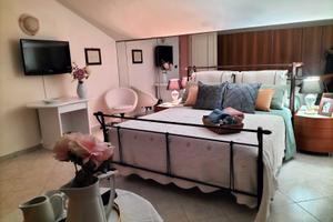 Stanza indipendente in Affitti Temporaneo