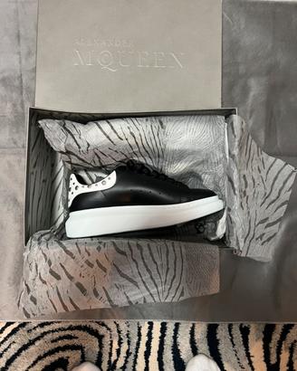 Alexander McQueen 42
