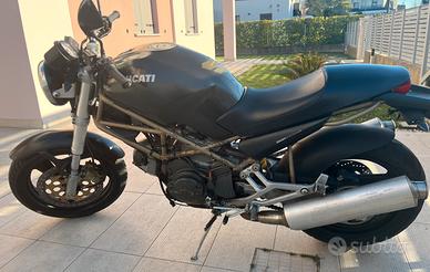 Ducati Monster 600 City Dark