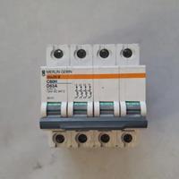 Interruttore 100 A + Interruttore 63 A Merlin