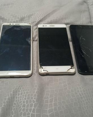 Lotto 5 Smartphone Samsung Huawei per ricambi