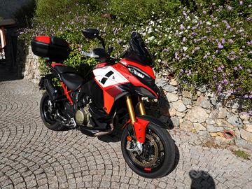 Ducati Pikes Peak V4 - 2023