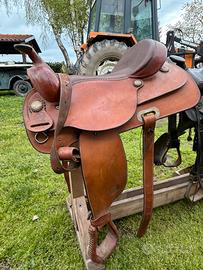 Sella Western Garland