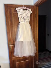 Vestito da sposa bianco con gonna tulle removibile