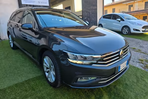 VW Passat Variant 2.0 TDI 150CV -2022
