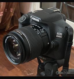 CANON EOS 2000D