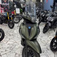 Piaggio Beverly 400 - 2024