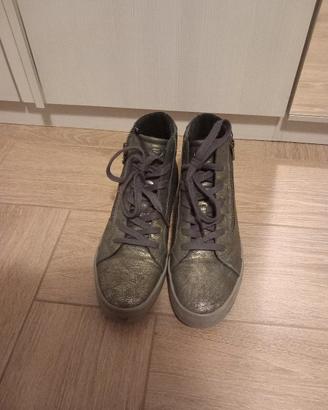 Snekers Geox  n. 38