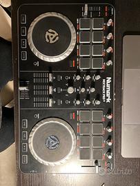 Console Numark Mixtrack pro 2