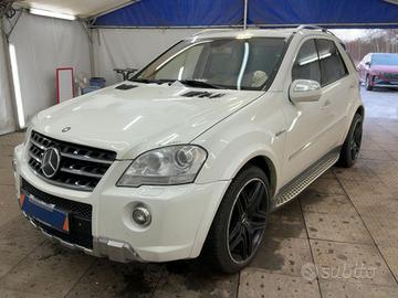 MERCEDES-BENZ ML 63 AMG V-MAX 510CV UNICA BIANC