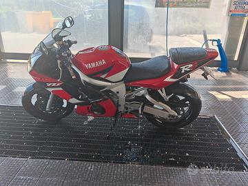 Yamaha R6 carburatori - 2000