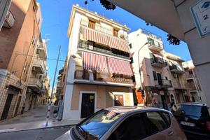 2 LOCALI A MARGHERITA DI SAVOIA