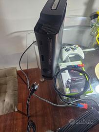 Xbox 360 funzionante con 2 giochi