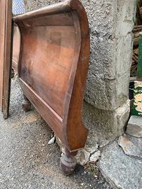 Letto matrimoniale a barchetta